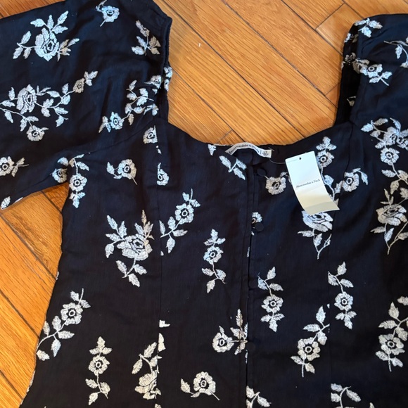 Abercrombie Linen-blend Button-through Mini Dress - Picture 7 of 12